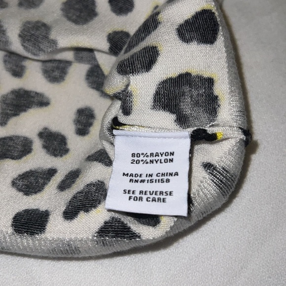 525 AMERICA CHEETAH PRINT SLEEVELESS
TURTLENECK TOP - Picture 6 of 6